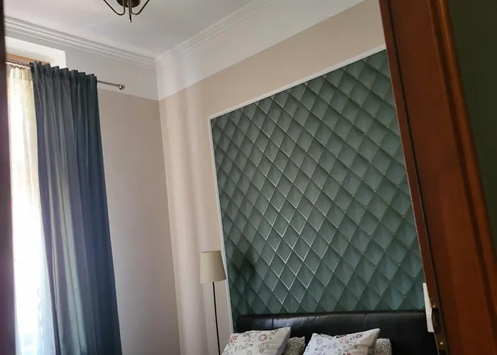 Charlotte Apartament *